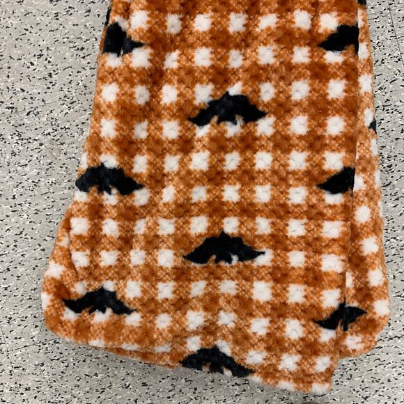 Halloween Spooky Black Bats Buffalo plaid orange Throw Blanket Retro Fleece Goth - Picture 10 of 11